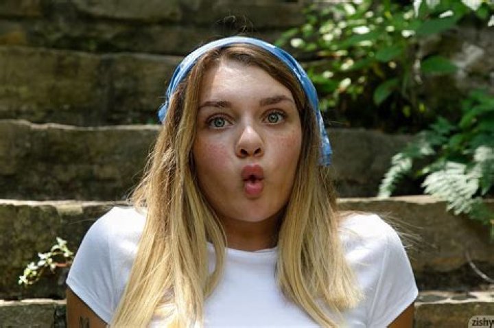 Gabbie Carter ModelsGoneMild