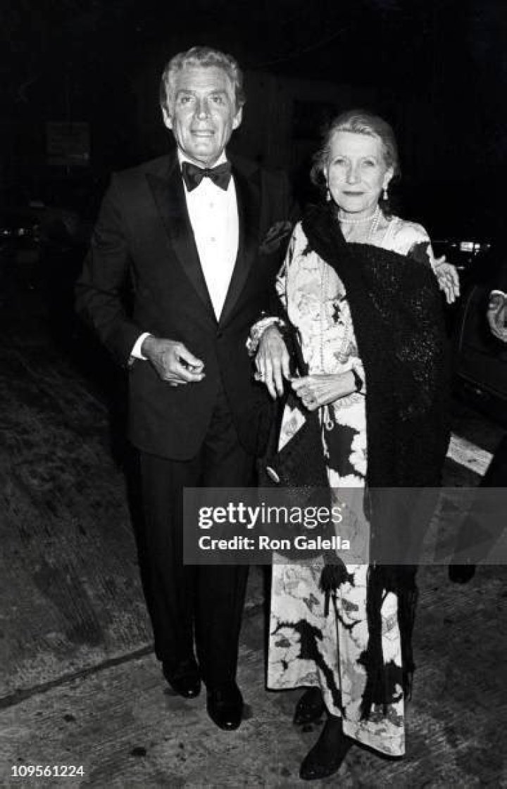 Gene Barry and wife at Premiere Classic hollywood, Hollywood, Premiere