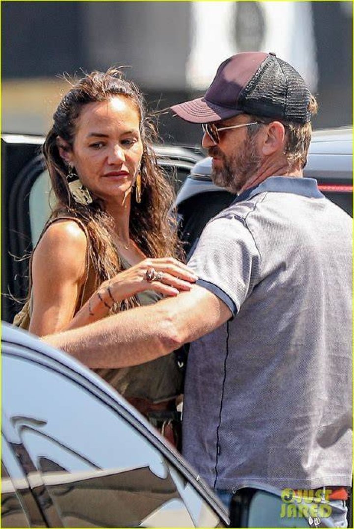 Gerard Butler Girlfriend