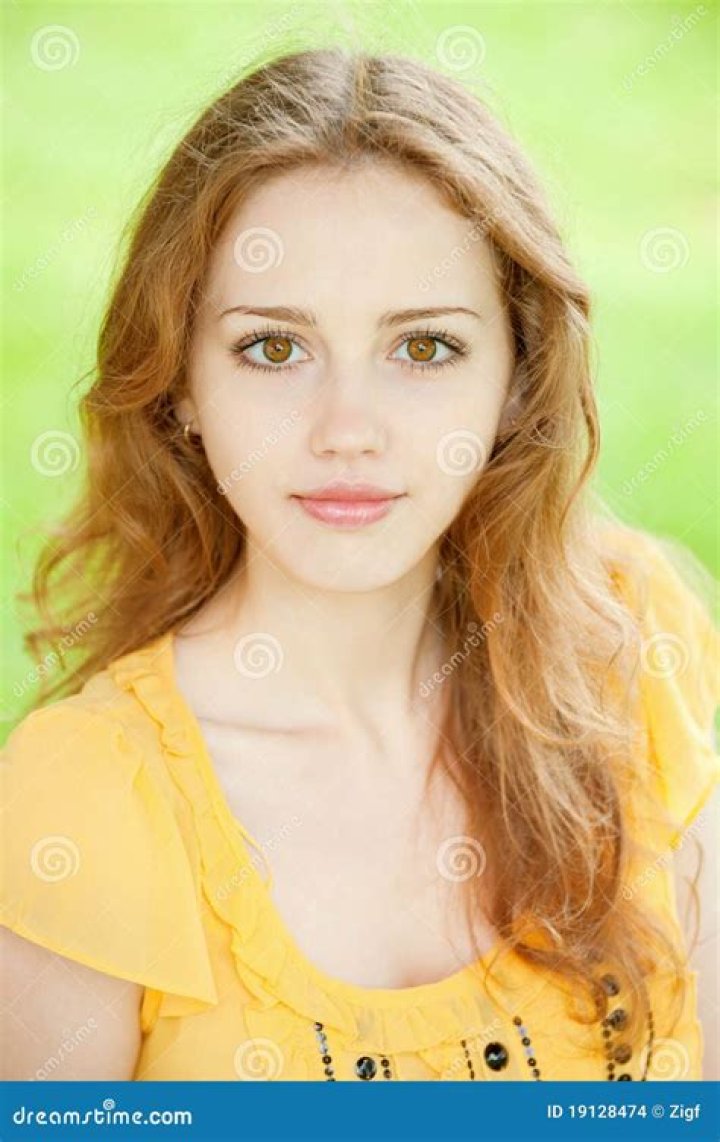 Girl Pretty Free Stock Photo A beautiful Chinese girl posing