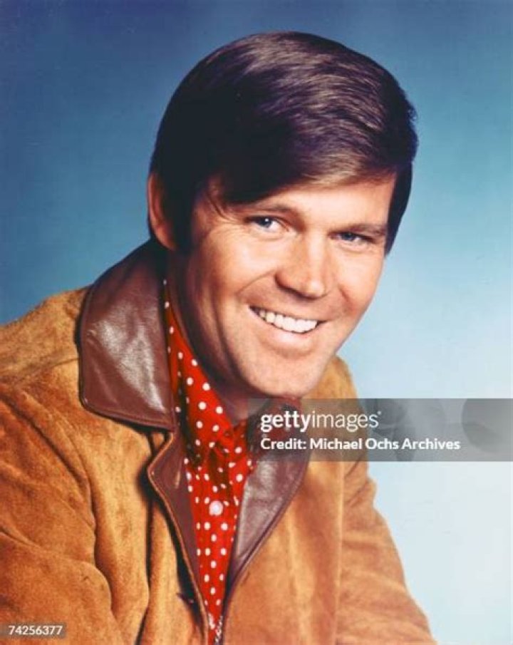Glen Campbell's Family Struggle Over Medical Care Glen campbell