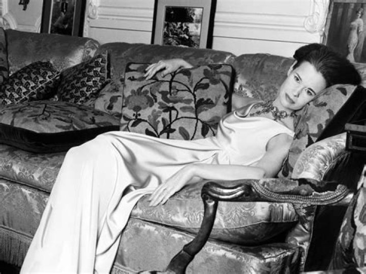 Gloria Vanderbilt&mdash;Artist, Designer, Writer, Fashion Icon&mdash;Dies at Age 95