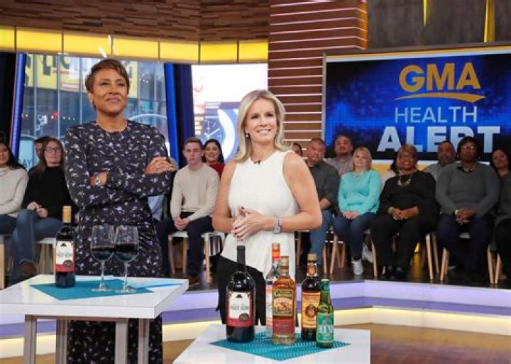 GMA correspondent Dr. Jennifer Ashton, 53, marries billionaire husband