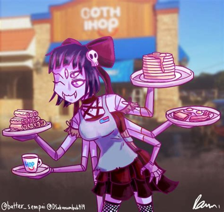 GOTH IHOP with Sinnocent and Susu! r/TashaLeigh