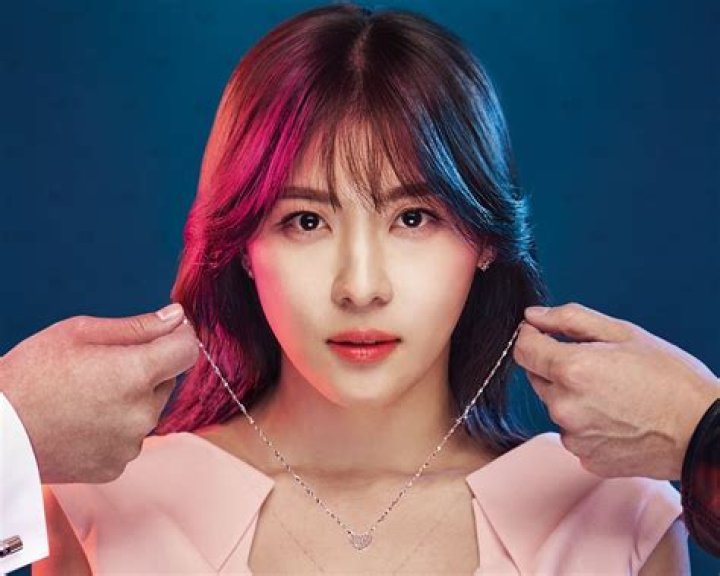 Ha Ji Won Recalls Her First Love And Shares Why She Chose &ldquo;Risking Life
