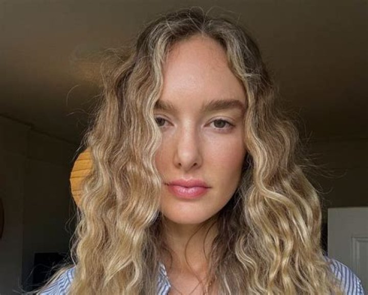 Hannah Baxter Professional writer and editor
