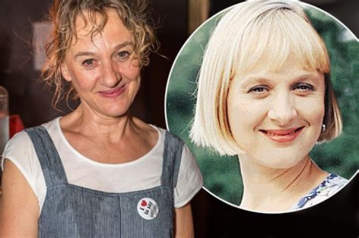Heartbeat star wears offensive badge with the C word to a press night