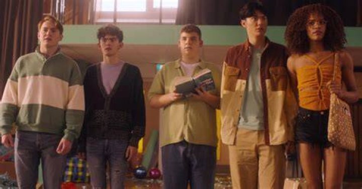 Heartstopper Cast Ages, Partners, Characters (2022)