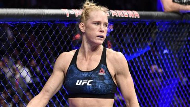 Holly Holm still harboring title ambitions after signing sixfight UFC