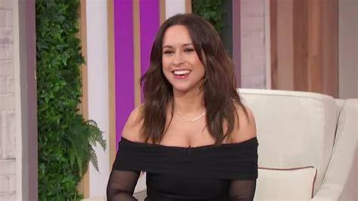 How much money is Lacey Chabert worth? Celebrity.fm 1 Official