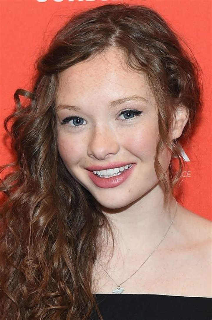 How Old Is Zoe Colletti As Gia In Series, Boo, Bitch? Starsgab