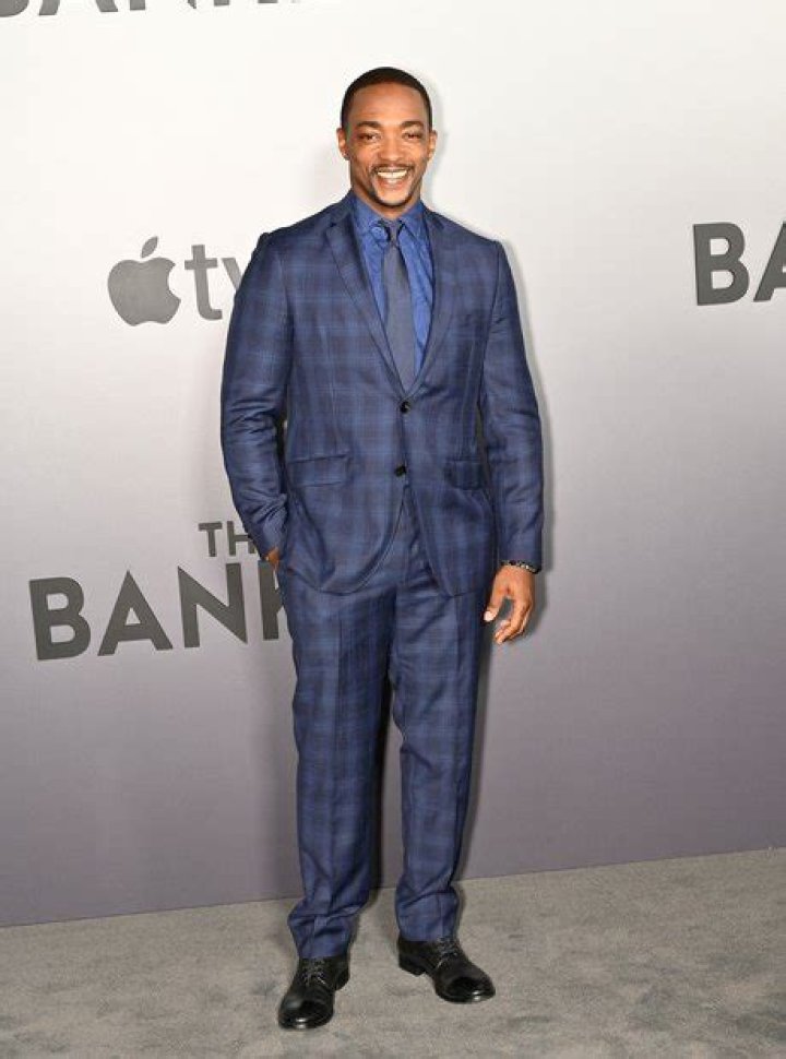 How Tall Is Anthony Mackie? Height Comparison! YouTube