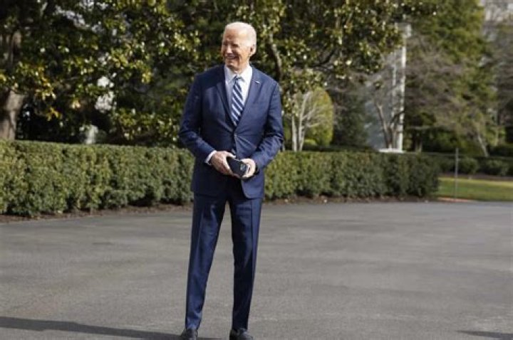 How tall is Joe Biden?