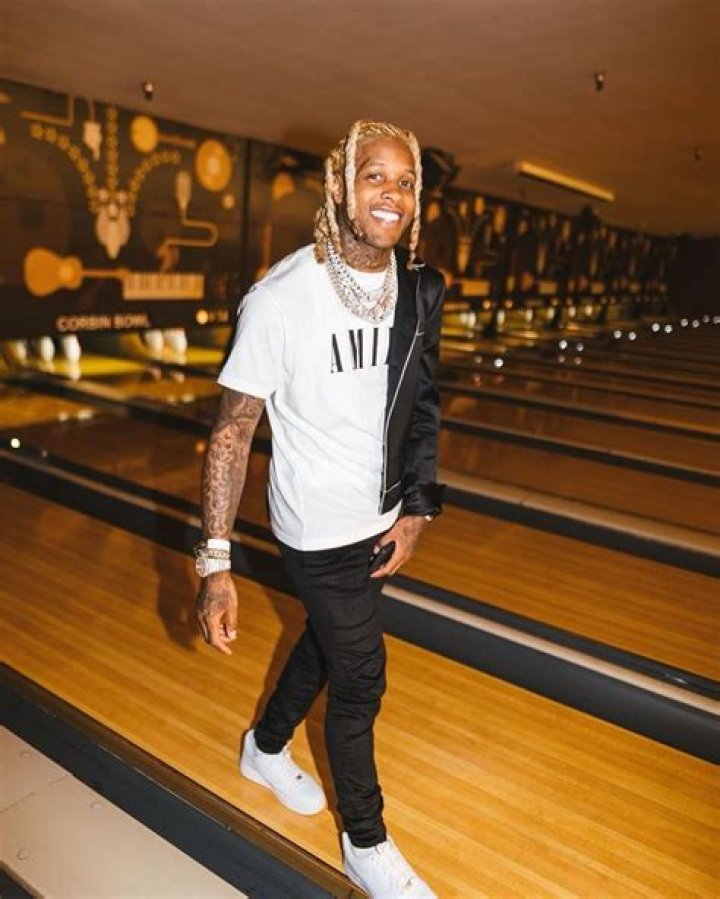 How Tall is Lil Durk Height, Bio, Net Worth 2023, Age, Kids!