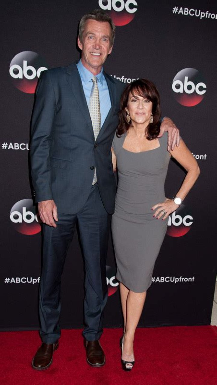 How tall is Neil Flynn? Height, Wife, Age, Net Worth, Weight