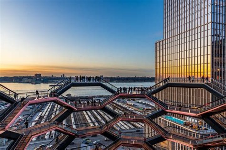 Hudson Yards, New York, USA, July 20, 2022 Daya performance as part
