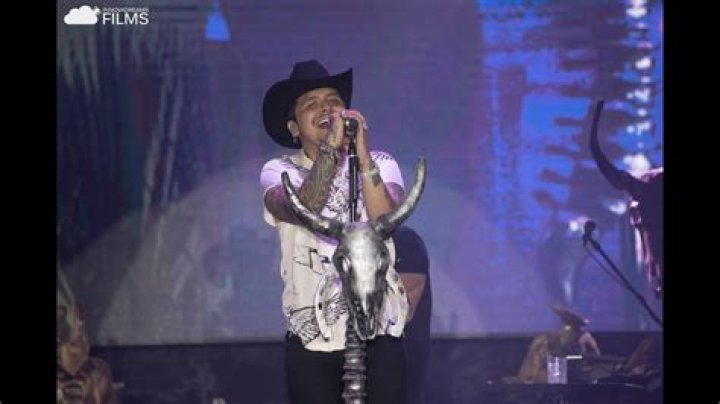 &iexcl;Christian Nodal est&aacute; vivo de milagro! Revista Ronda