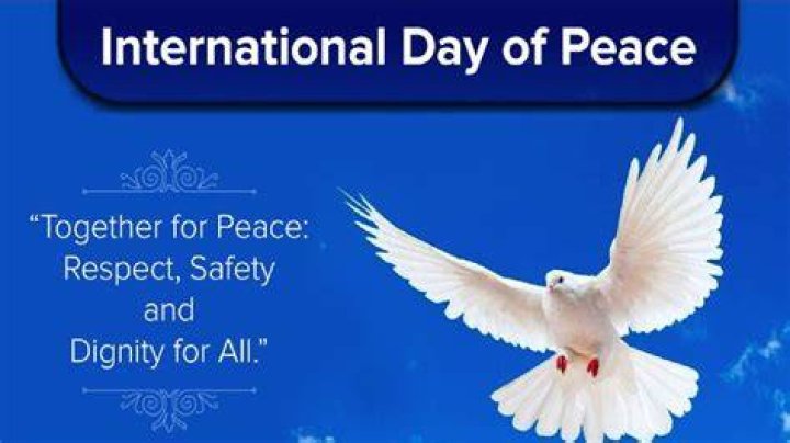International Peace Day Shayari Status Quotes in Hindi विश्व शांति