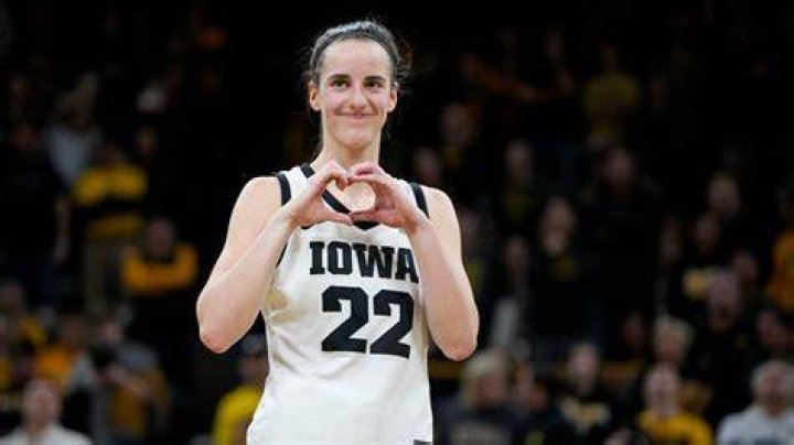 Iowa, Caitlin Clark top Big Ten preseason rankings