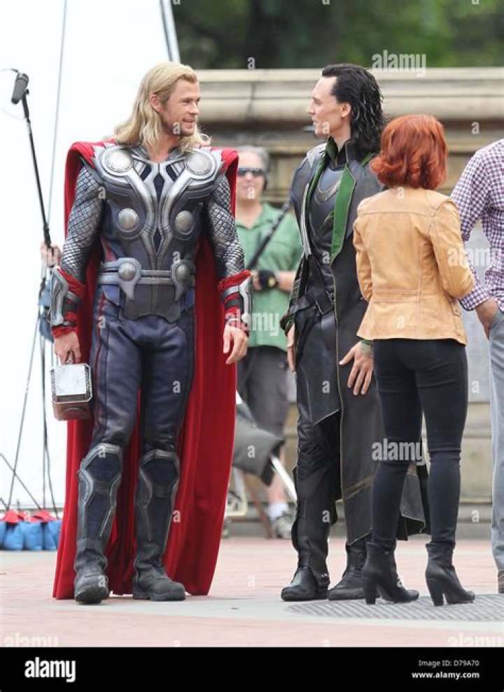 &iquest;Cu&aacute;nto mide Tom Hiddleston? Altura Real height