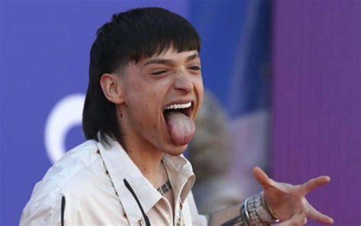 &iquest;Peso Pluma es la reencarnaci&oacute;n de Valent&iacute;n Elizalde? El cantante