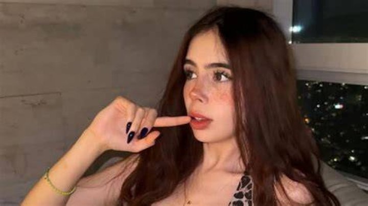 ¿Quién es Mariana Grimaldi La Niña Fresa? La tiktoker que está en medio