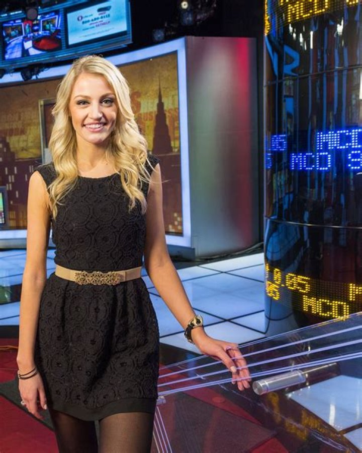 Is Carley Shimkus Leaving Fox News To Take Care Of Her Baby? Husband