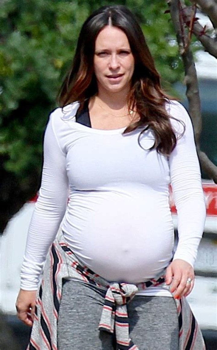 Is Jennifer Love Hewitt Pregnant Again In 2023? Here's The Truth!