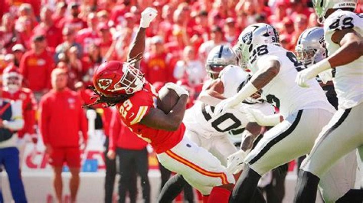 Is Kareem Hunt Playing In His Final 6 Games For Browns?