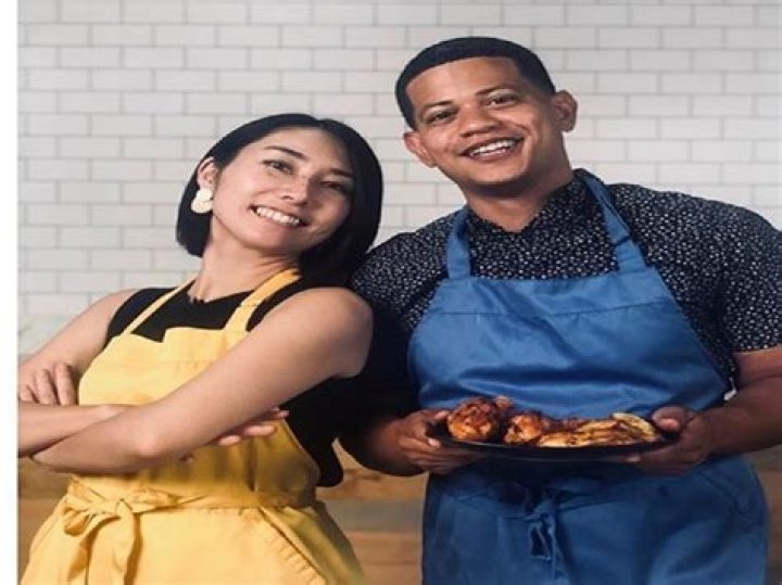 Is Rie McClenny pregnant?