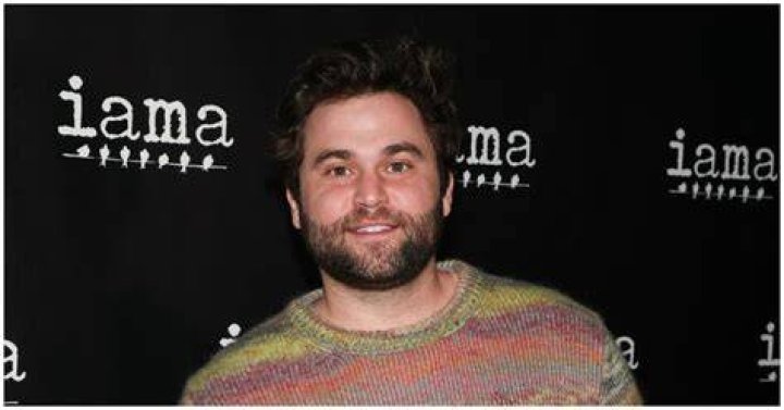 Jake Borelli Net Worth 2024 Wiki Bio, Married, Dating, Family, Height