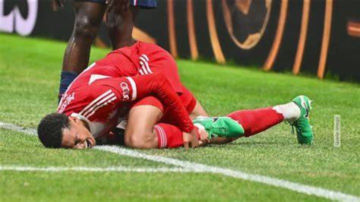 Jamal Musiala Viên ngọc sáng giá của Bayern và cơn mưa lời khen