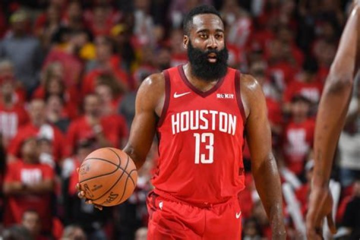 James Harden ai Nets, i dettagli della Trade Harden Dunkest