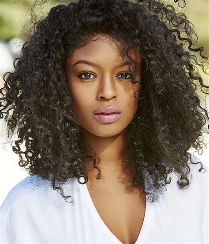 Javicia Leslie Bio, Affairs, Net Worth, Career, & Height