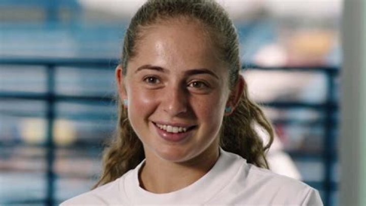 Jelena Ostapenko Age Height Prize Money Parents Photos
