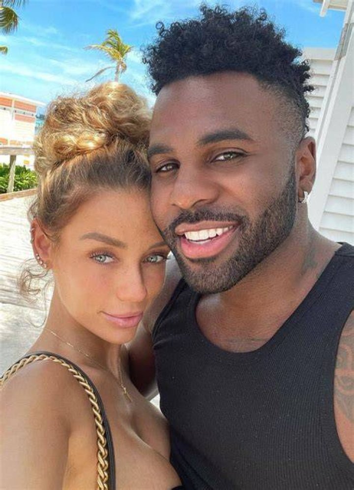 Jena Frumes Gets Boyfriend Jason Derulo To Spend A Day 'Pregnant’ With