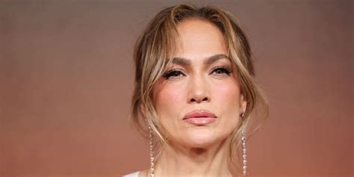 Jennifer Lopez Has a Surprising WorkOut for JawDropping Legs Hot Hair