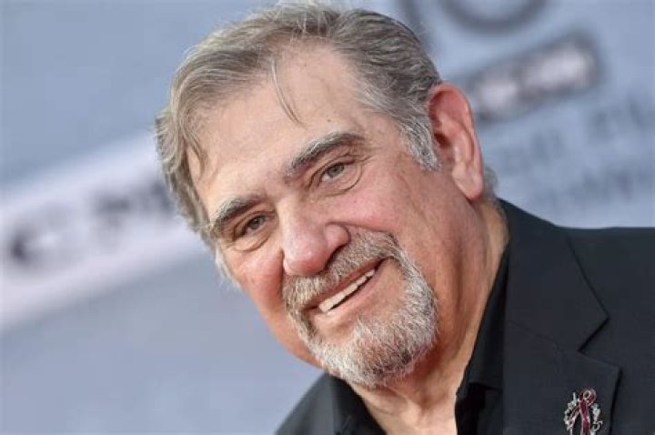 Joe Lauria Bio, Age, Height, Family, Wife, Salary, Net Worth, Fox 4
