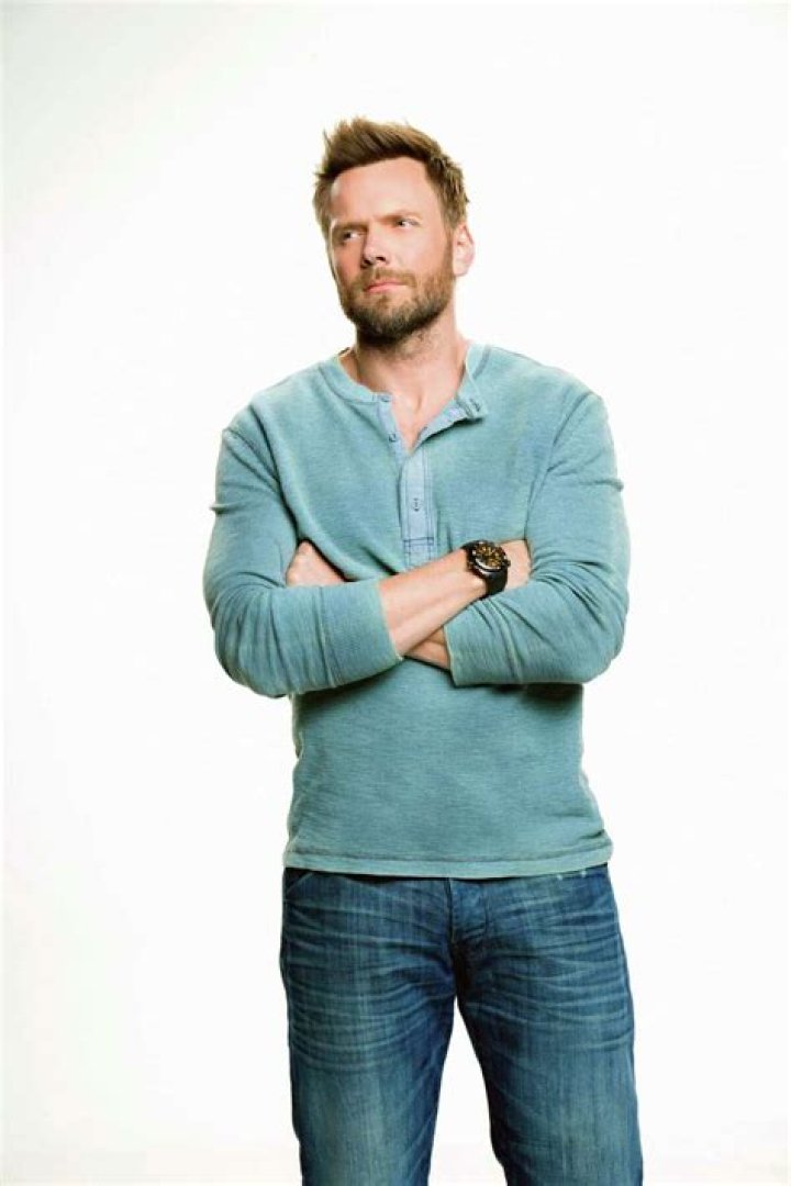Joel McHale "We would do a movie in a heartbeat"