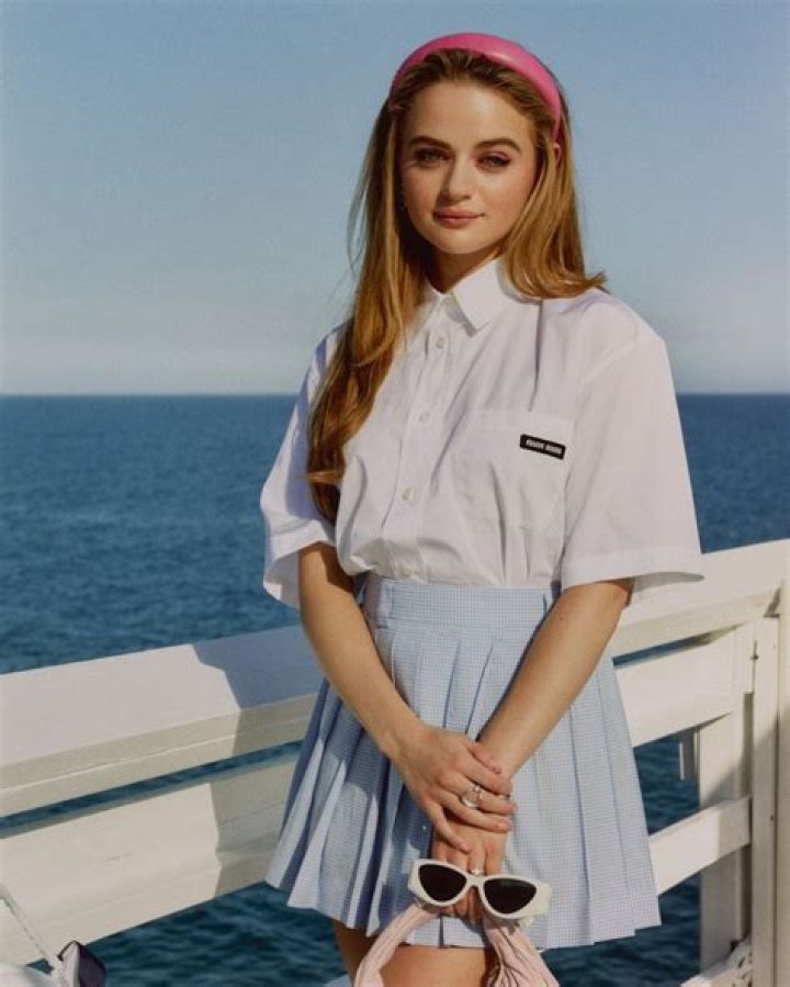 Joey King for Summer &lsquo;03 movie ♡ ♡ ♡ ♡ ♡ Joey king bikini, Joey king