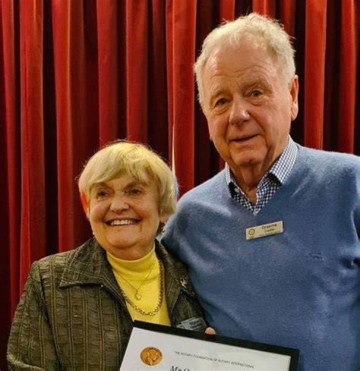 John Hewson and Graeme Castle Receive Paul Harris Awards The Rotary