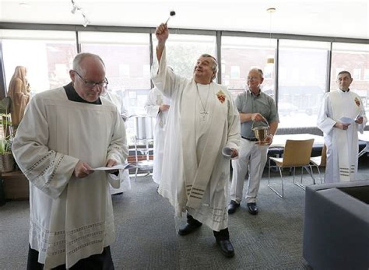 John Manz retires after 25 years as a Chicagoland
