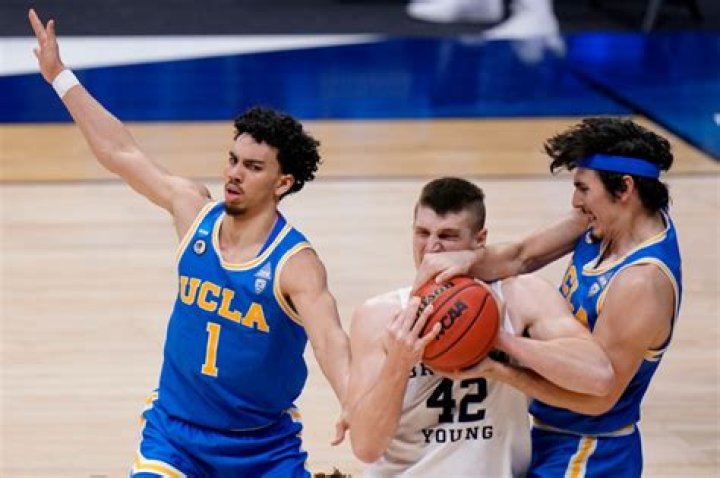 Johnny Juzang lifts UCLA to upset of Michigan, into Final Four Daily News