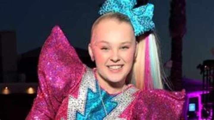 JoJo Siwa Age, Career, Net Worth, Award, Tour, Song, Movie