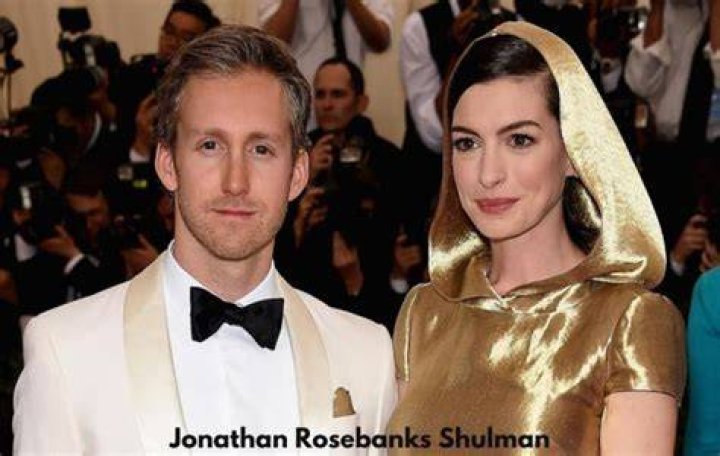 Jonathan Rosebanks Shulman Bio, Age, Height, Single, Nationality