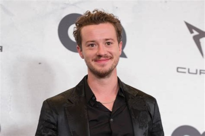 Joseph Quinn Age, Wiki, Bio, Photos