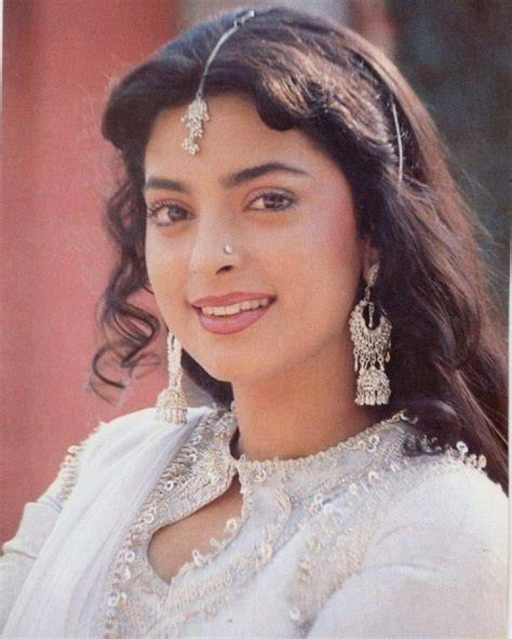 Juhi Chawla Age, Height, Biography 2023 Wiki, Net Worth, Boyfriend