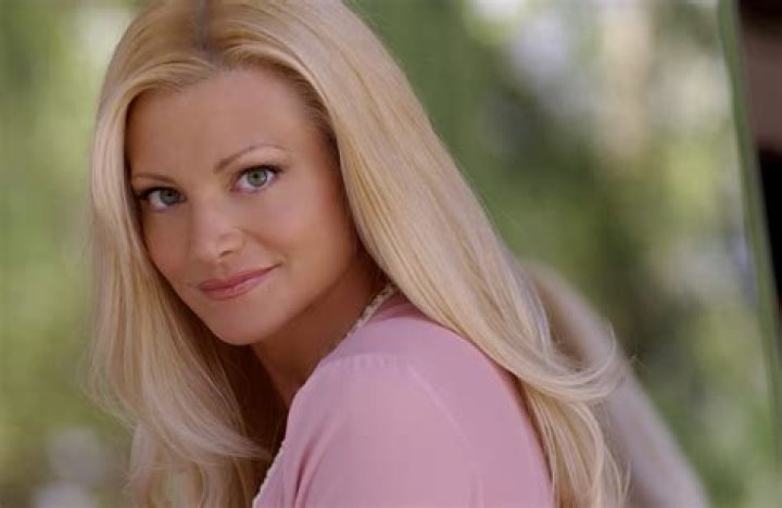 Julie Michaels Biography Age, Career, Family, Net Worth