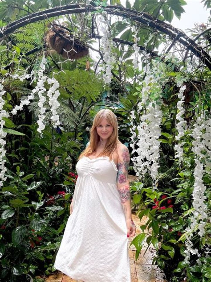 Juliewiththecake Wiki / Biography Age, Boyfriend, Height, Net Worth