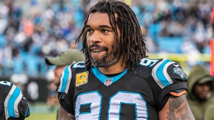 Julius Peppers named 2018 Ed Block Courage Award winner